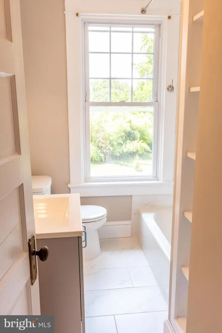3 ELLIOTT ROAD #2 Annapolis, MD 21403
