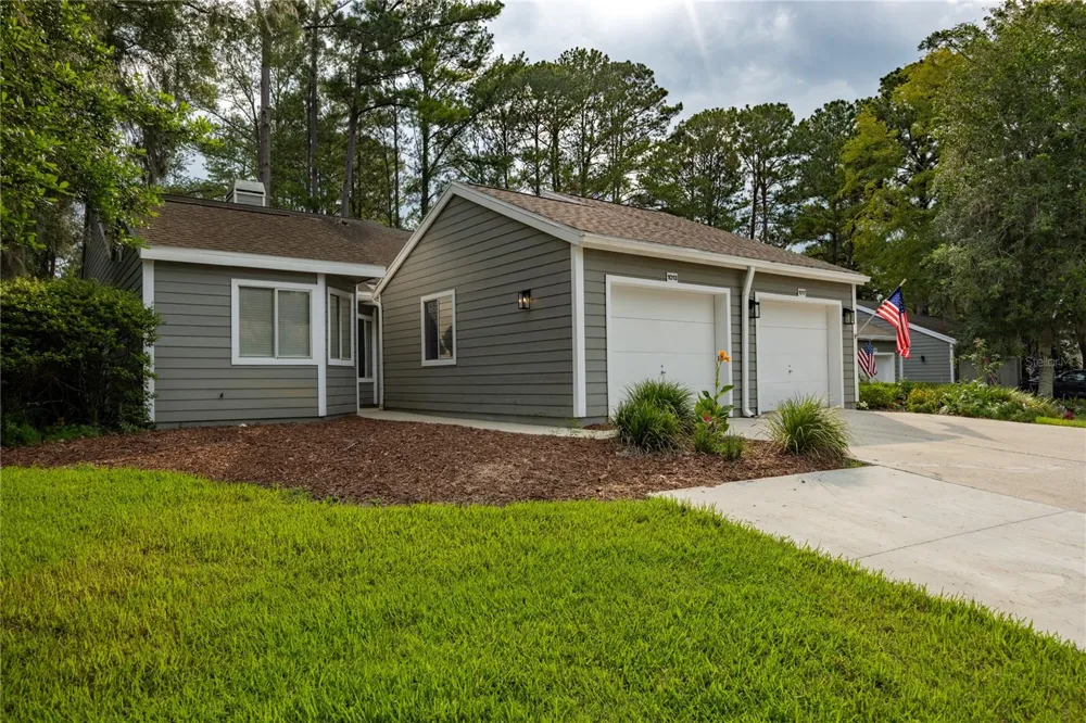 1013 NW 124TH DRIVE Newberry, FL 32669
