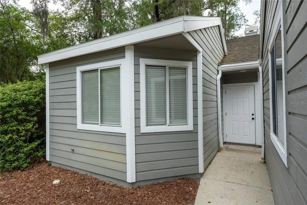 1013 NW 124TH DRIVE Newberry, FL 32669