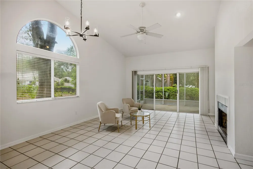 1013 NW 124TH DRIVE Newberry, FL 32669