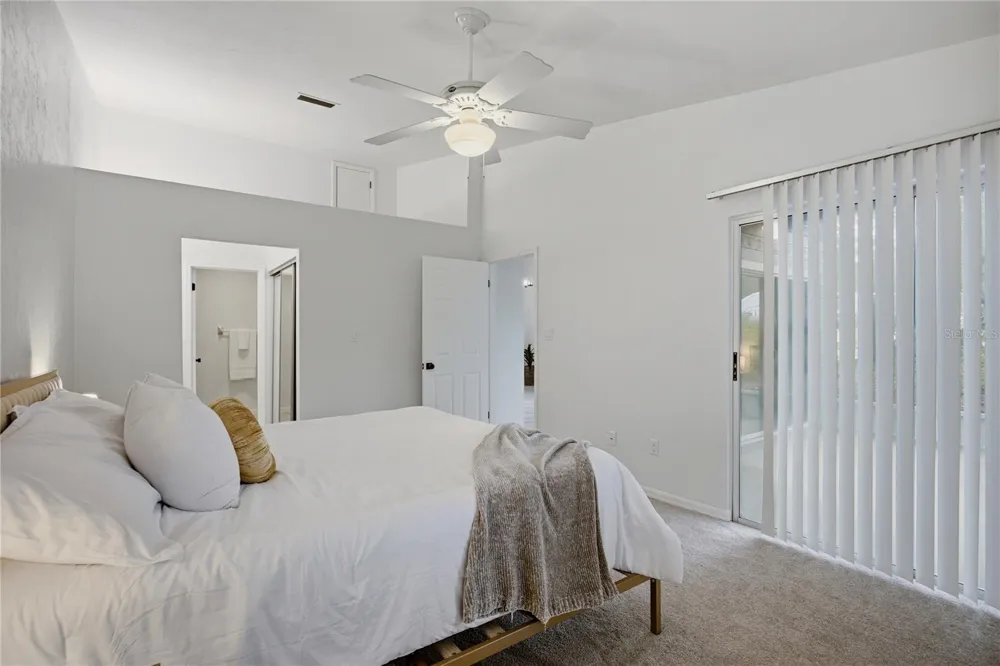1013 NW 124TH DRIVE Newberry, FL 32669