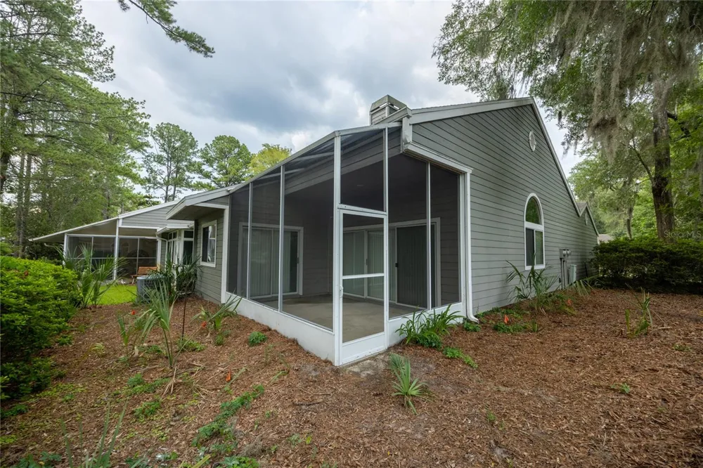 1013 NW 124TH DRIVE Newberry, FL 32669