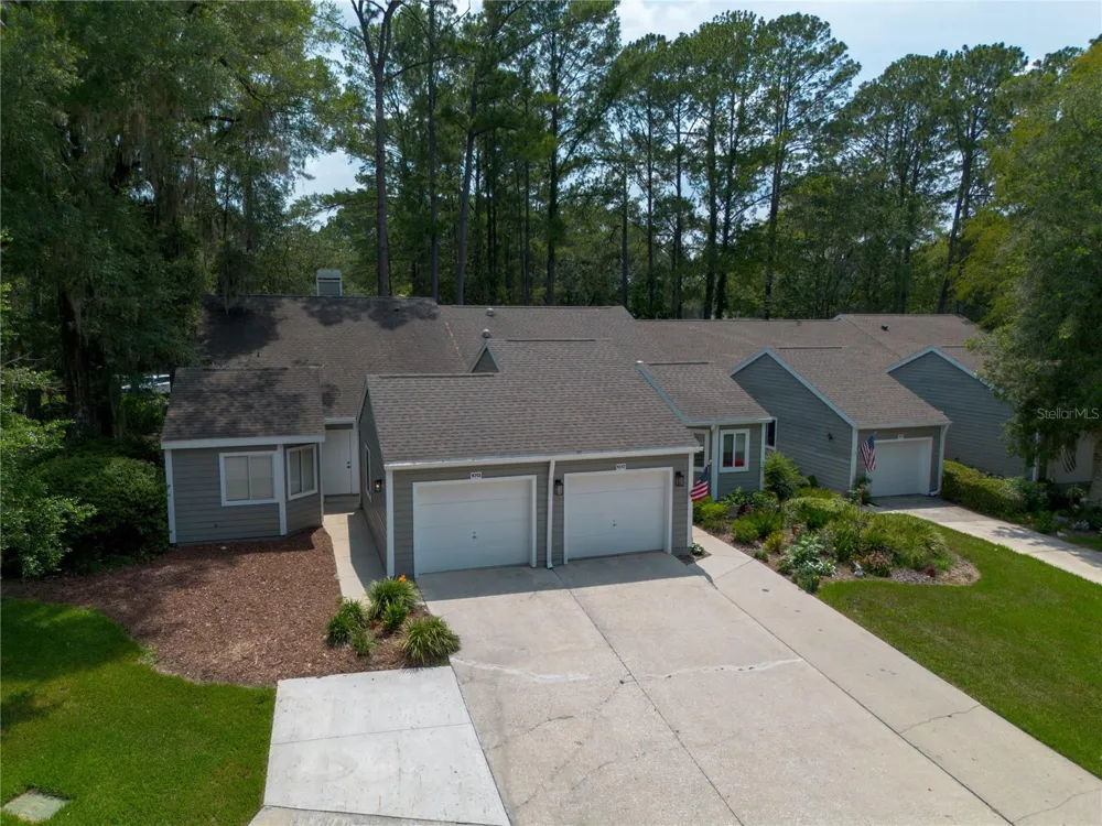 1013 NW 124TH DRIVE Newberry, FL 32669