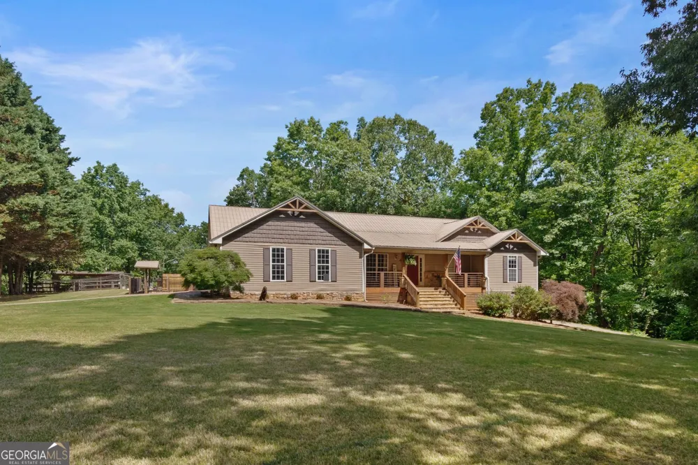 1227 Dry Hollow RD Dahlonega, GA 30533