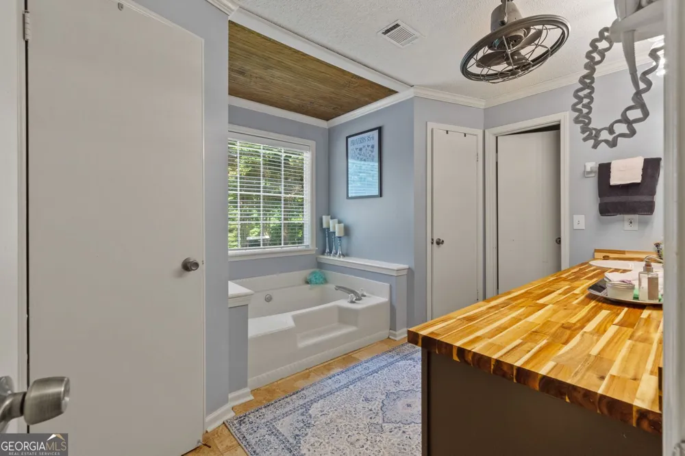 1227 Dry Hollow RD Dahlonega, GA 30533