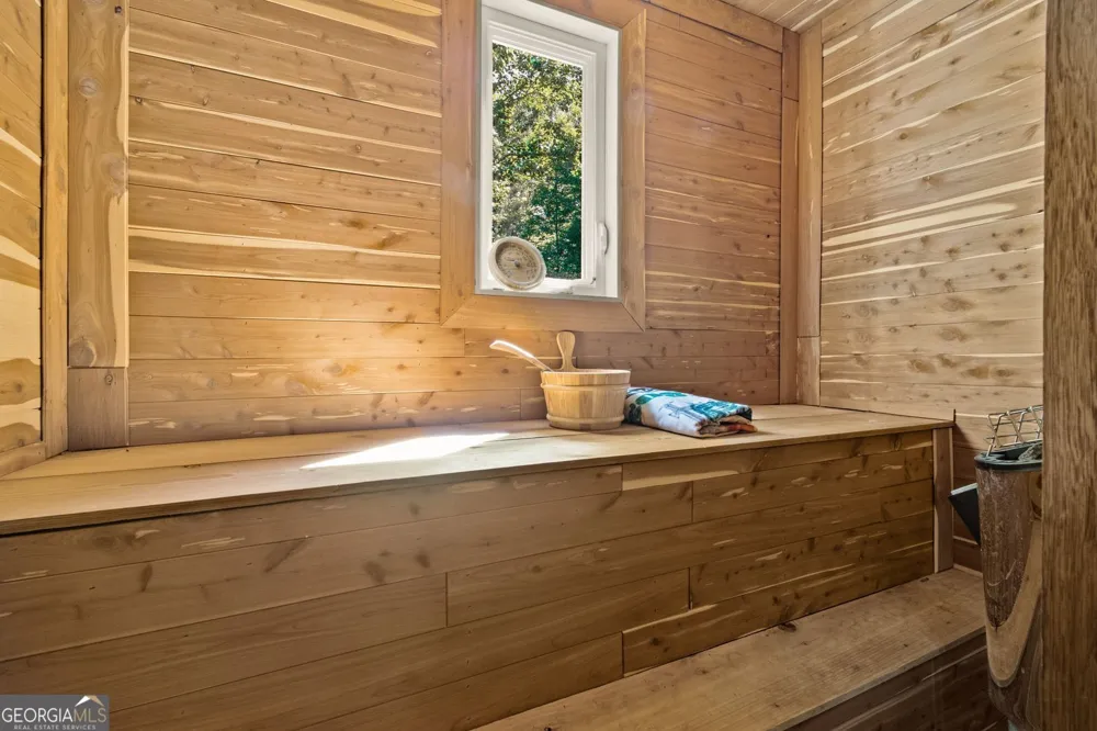 1227 Dry Hollow RD Dahlonega, GA 30533