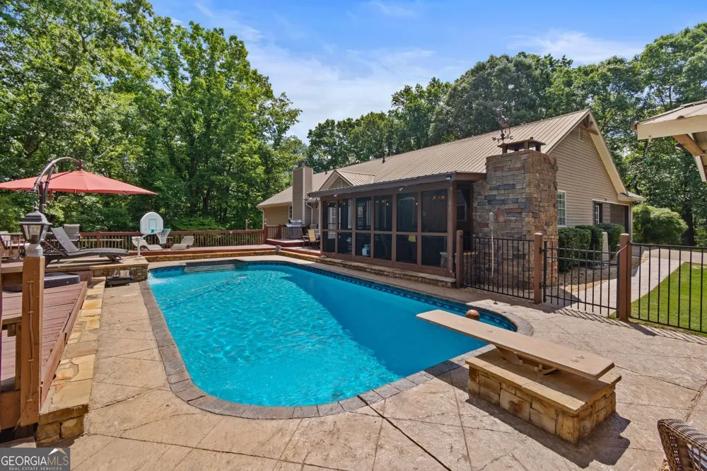 1227 Dry Hollow RD Dahlonega, GA 30533