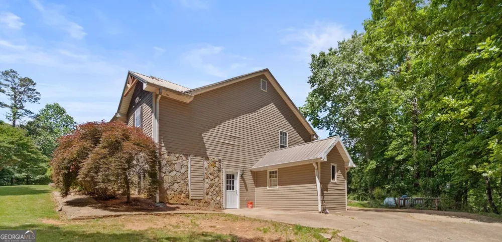 1227 Dry Hollow RD Dahlonega, GA 30533