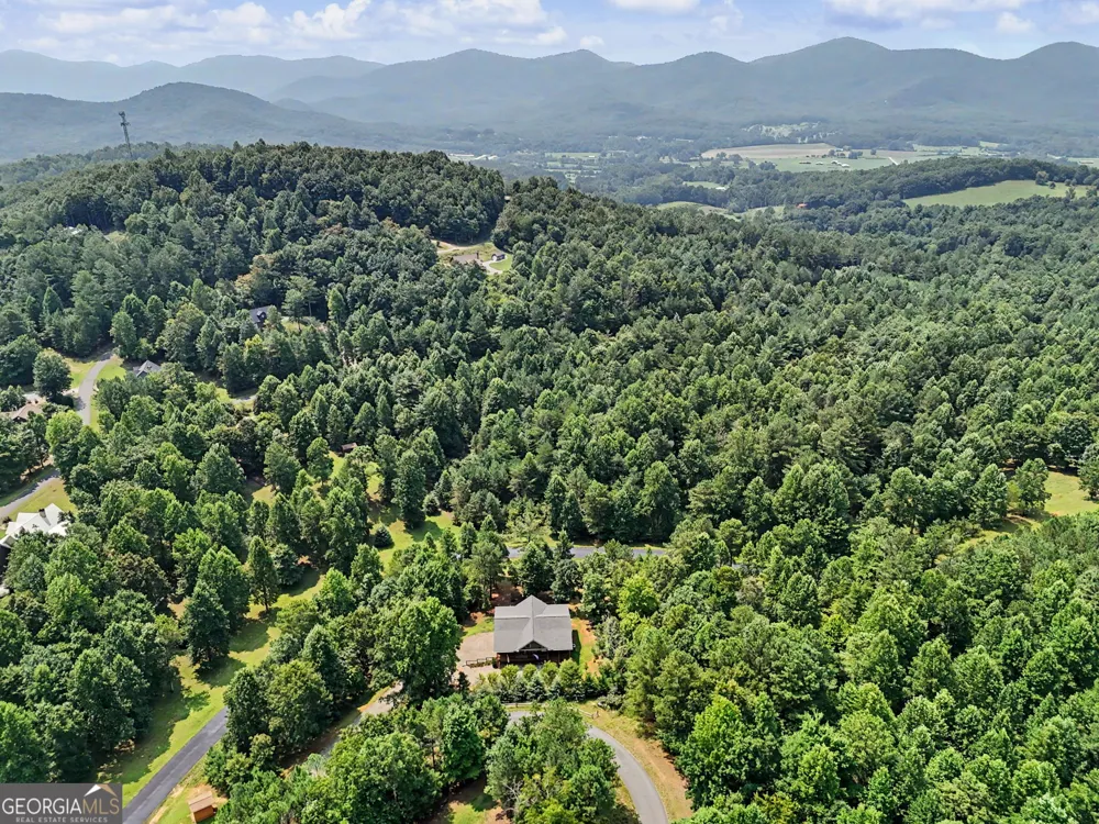 539 Summer Cove RD Blairsville, GA 30512
