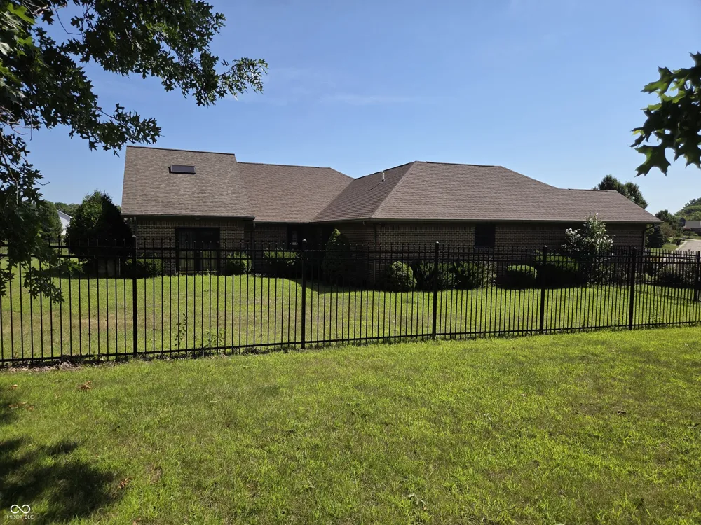 2405 Wicklow Drive Muncie, IN 47304