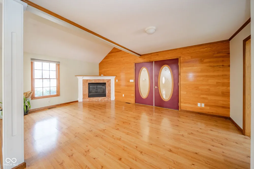 2405 Wicklow Drive Muncie, IN 47304
