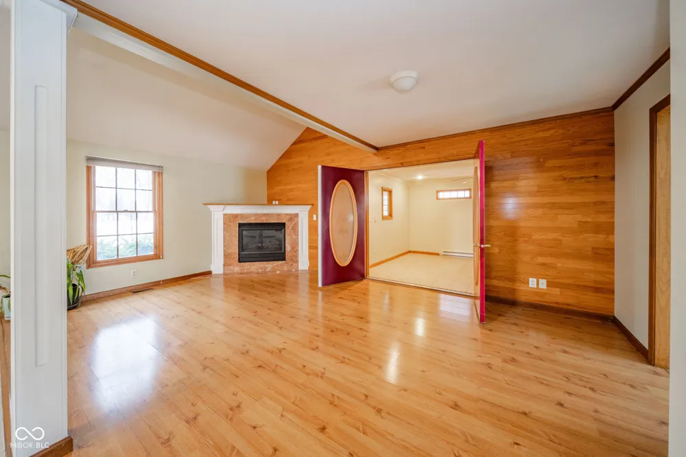 2405 Wicklow Drive Muncie, IN 47304