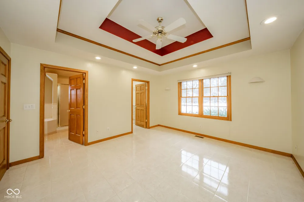 2405 Wicklow Drive Muncie, IN 47304