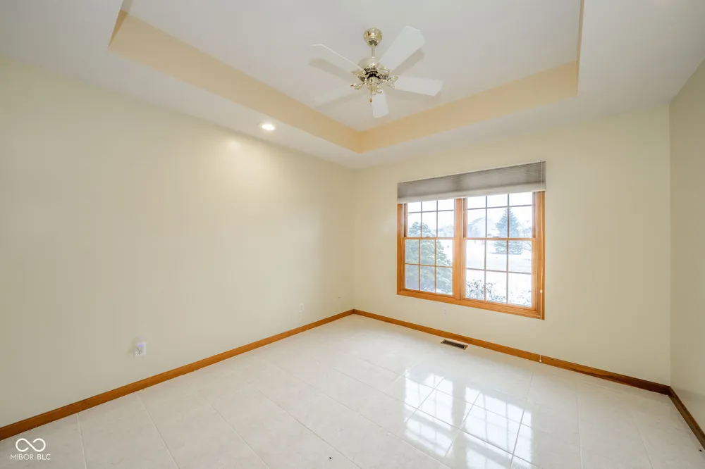 2405 Wicklow Drive Muncie, IN 47304