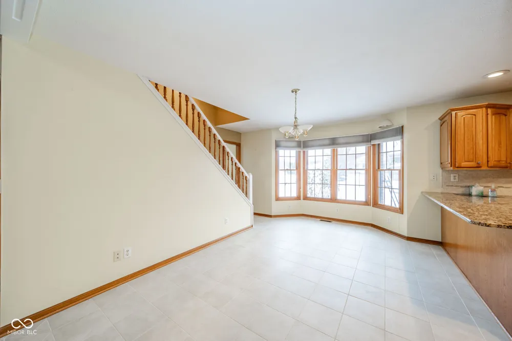 2405 Wicklow Drive Muncie, IN 47304