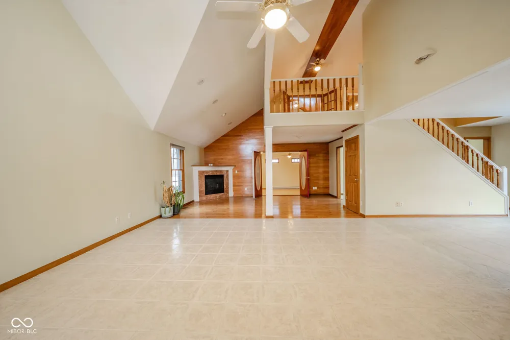 2405 Wicklow Drive Muncie, IN 47304
