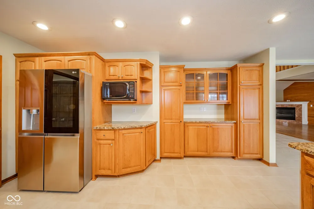 2405 Wicklow Drive Muncie, IN 47304