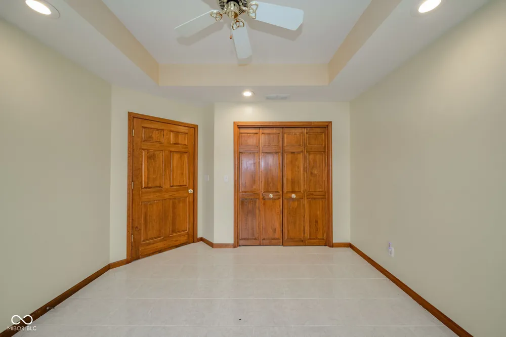 2405 Wicklow Drive Muncie, IN 47304