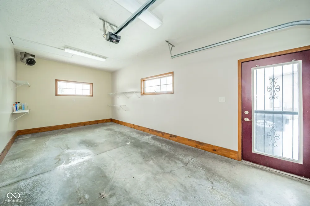 2405 Wicklow Drive Muncie, IN 47304