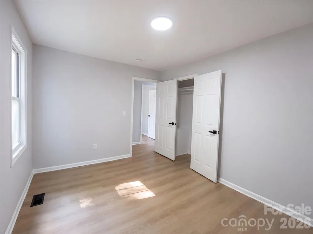 915 Kenham Place Lenoir, NC 28645