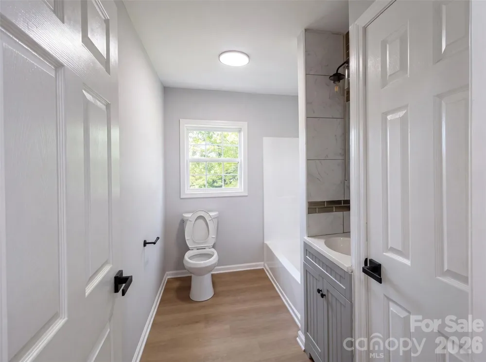 915 Kenham Place Lenoir, NC 28645