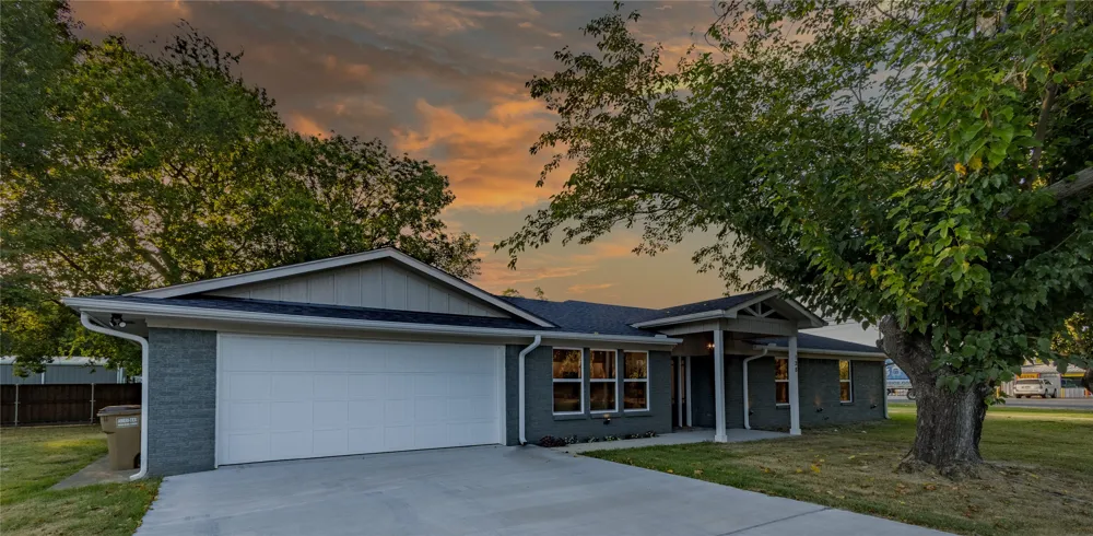 128 Osborn Street Alba, TX 75410