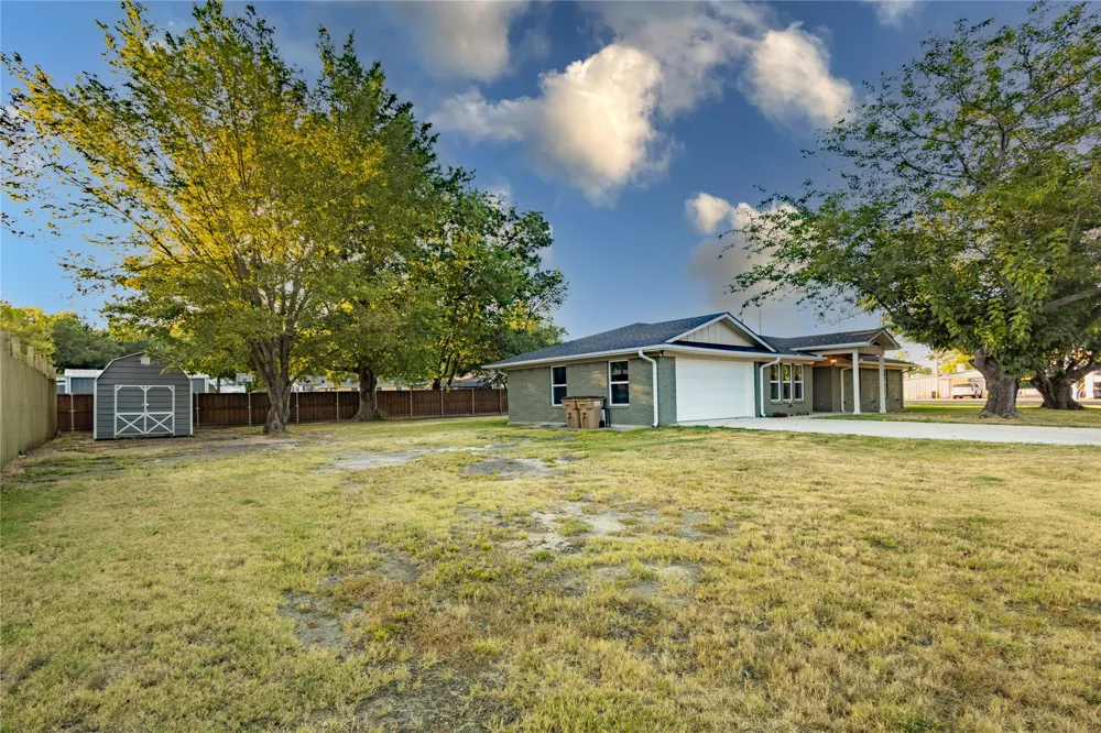 128 Osborn Street Alba, TX 75410