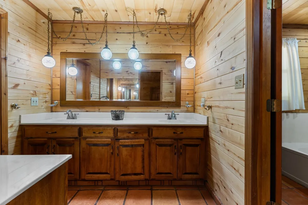 1081 County Road 3875 Mineola, TX 75773