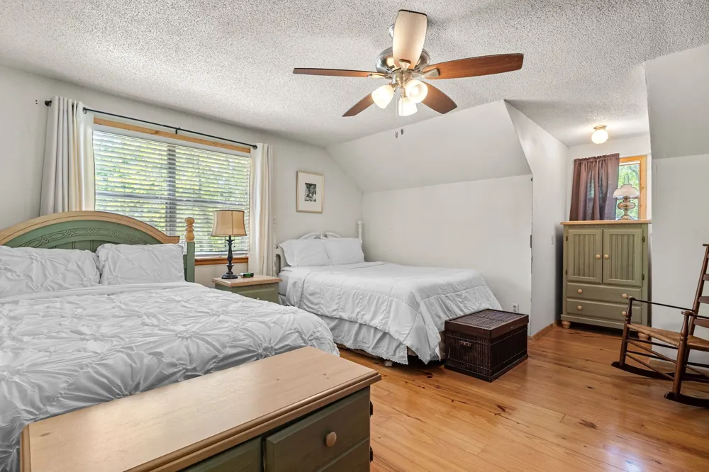 1081 County Road 3875 Mineola, TX 75773