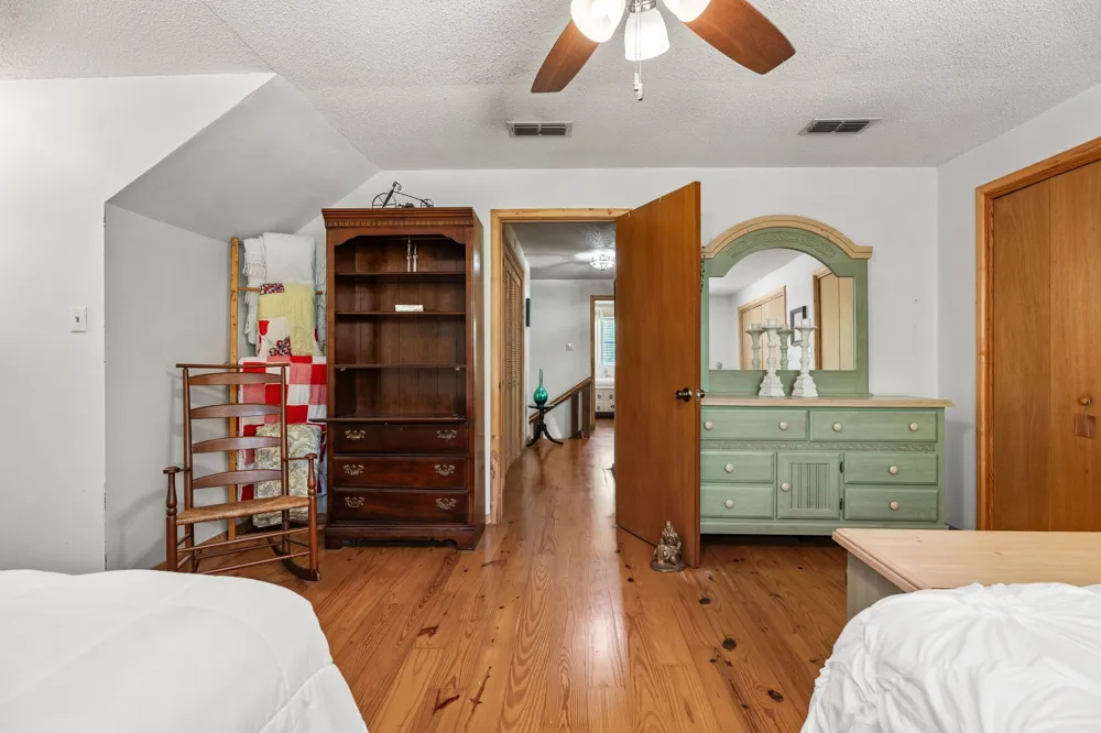 1081 County Road 3875 Mineola, TX 75773