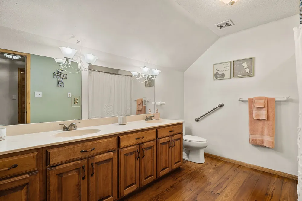 1081 County Road 3875 Mineola, TX 75773