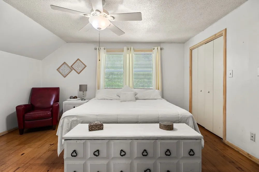 1081 County Road 3875 Mineola, TX 75773
