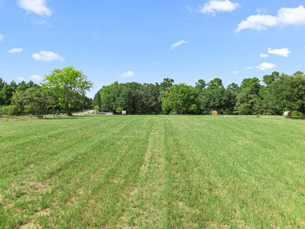 1081 County Road 3875 Mineola, TX 75773