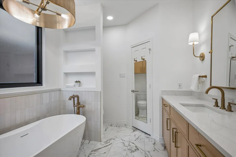 2702 Lawtherwood Court Dallas, TX 75214