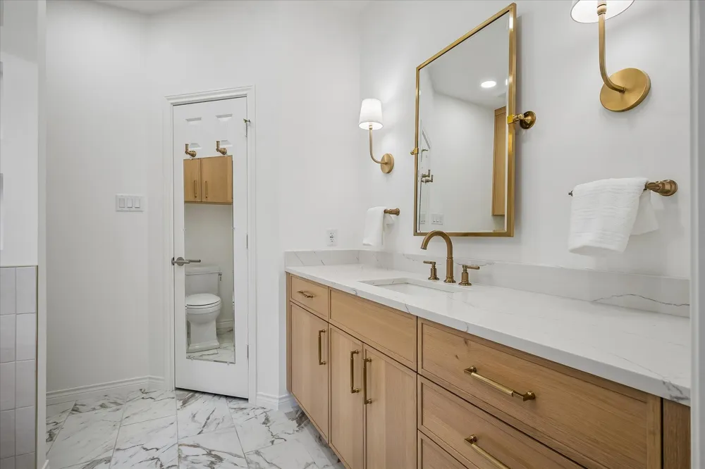 2702 Lawtherwood Court Dallas, TX 75214