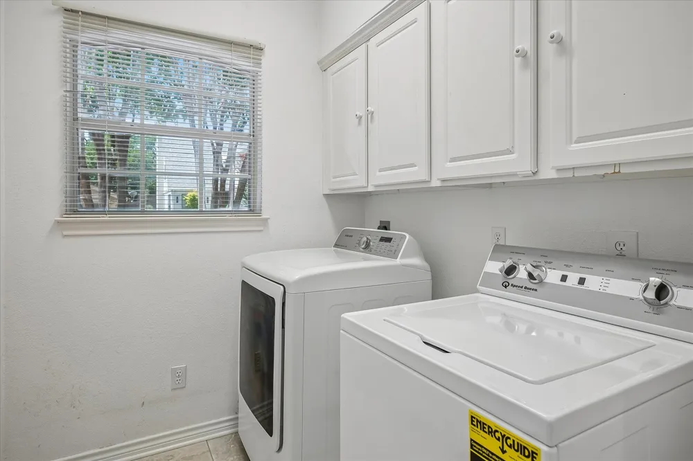 2702 Lawtherwood Court Dallas, TX 75214
