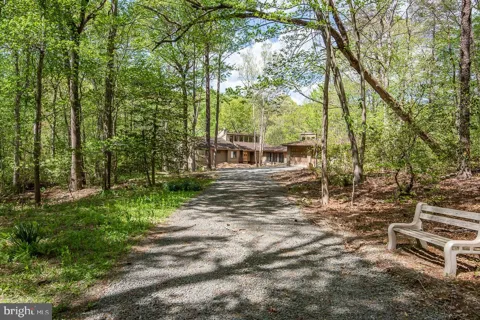 7322 LACKAWANNA DRIVE