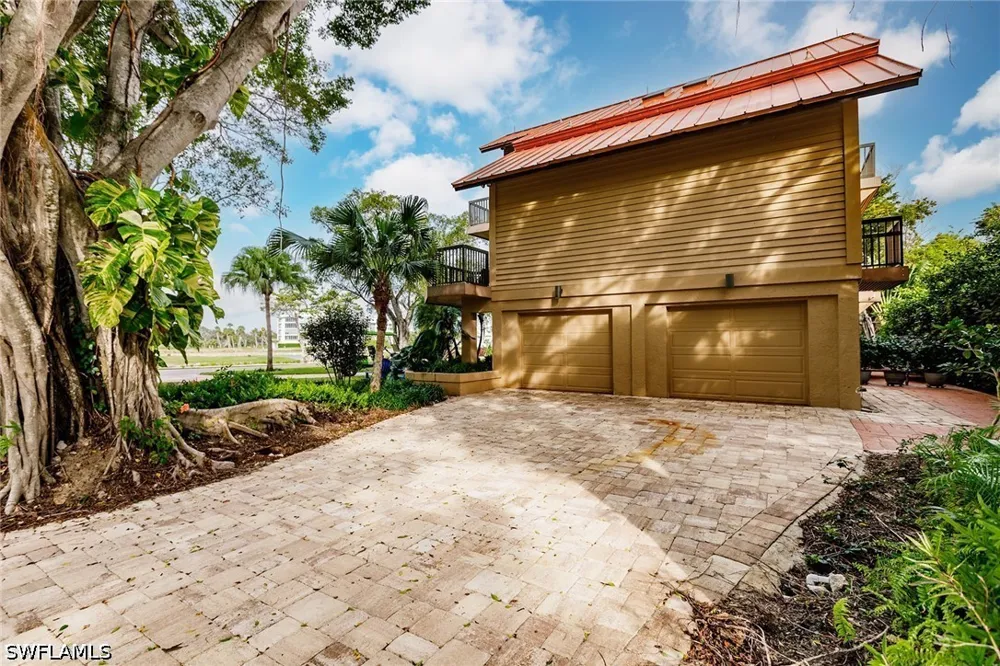 Leatherfern Lane Marco Island, FL 34145
