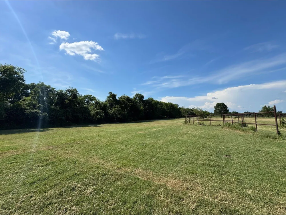 2 Fm 3060 Midway, TX 75852