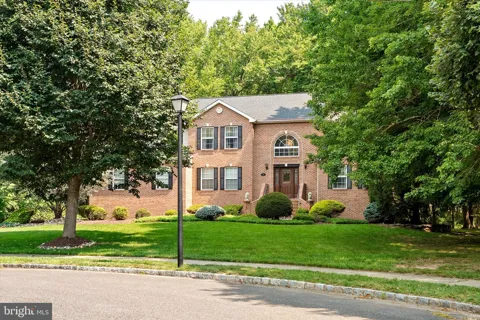 36 ARNOLD LANE