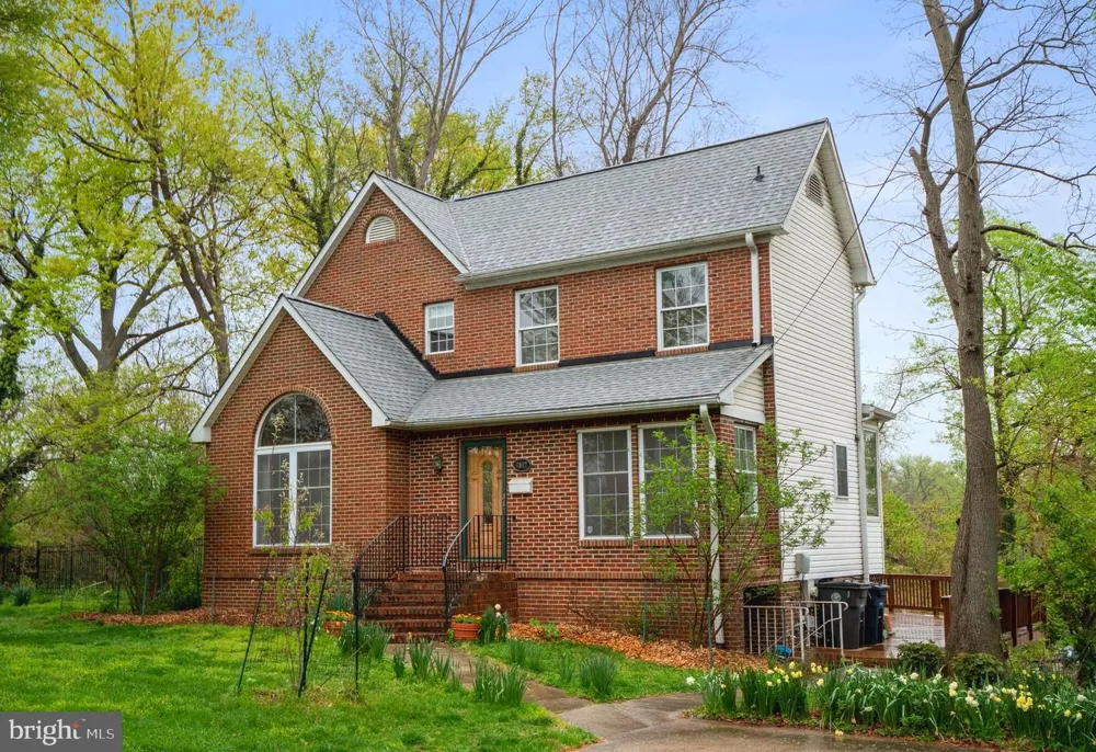 4907 37TH PLACE Hyattsville, MD 20782