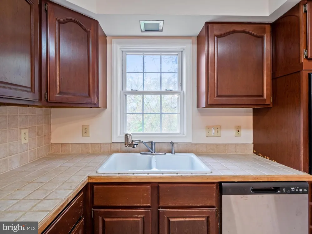 4907 37TH PLACE Hyattsville, MD 20782