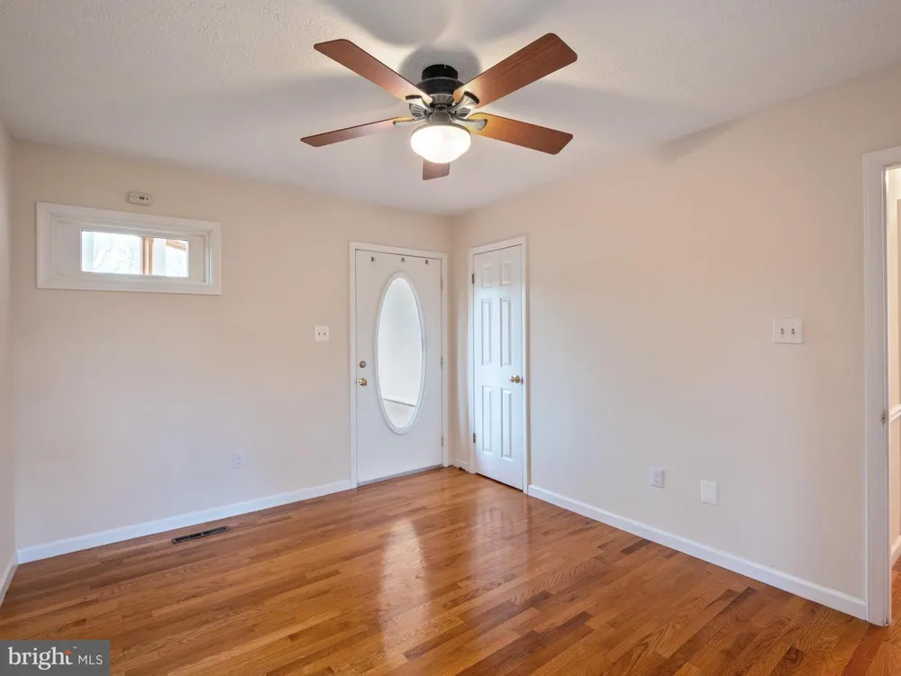 4907 37TH PLACE Hyattsville, MD 20782