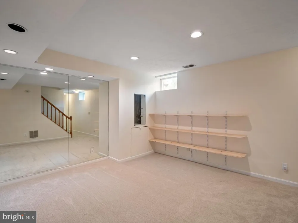 4907 37TH PLACE Hyattsville, MD 20782