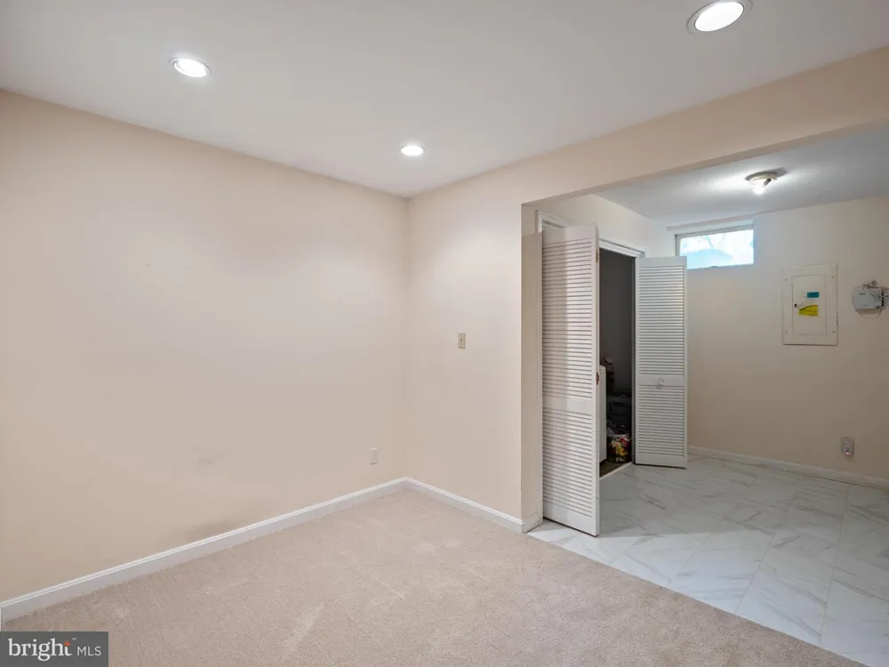 4907 37TH PLACE Hyattsville, MD 20782