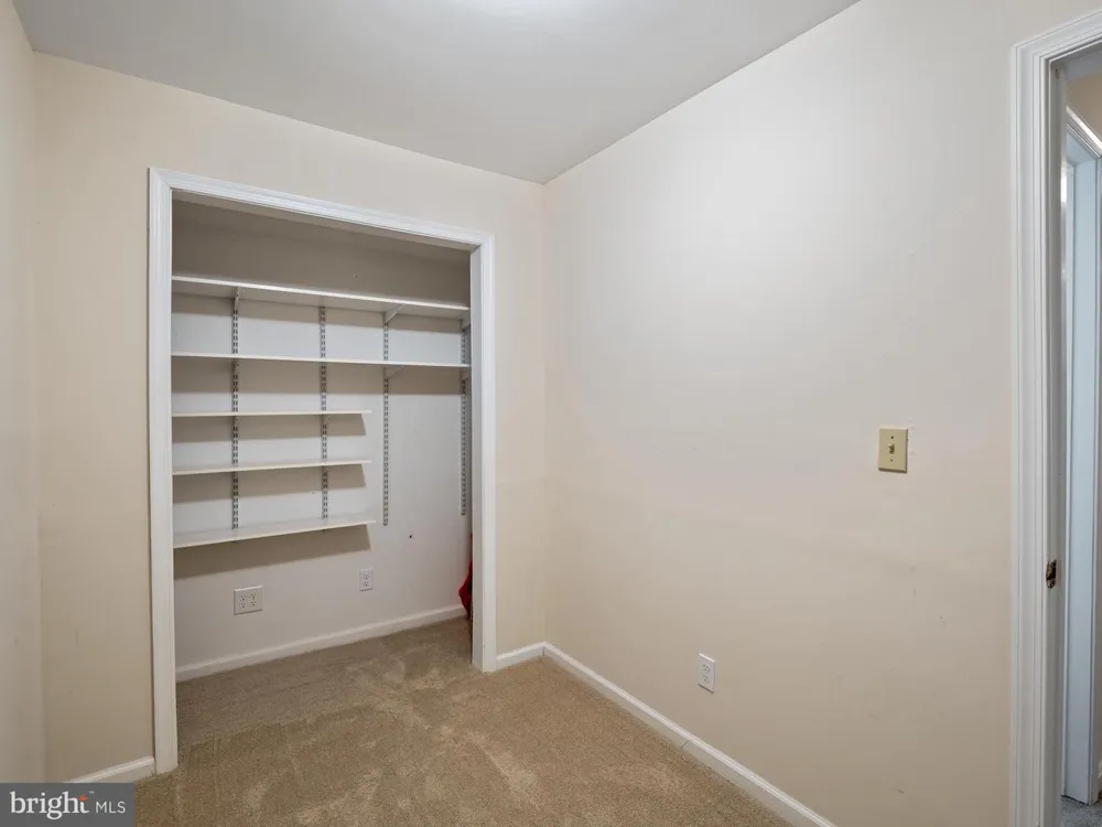 4907 37TH PLACE Hyattsville, MD 20782