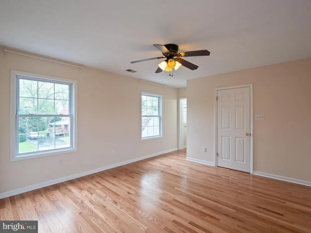 4907 37TH PLACE Hyattsville, MD 20782