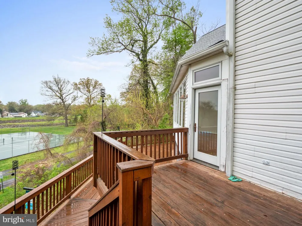 4907 37TH PLACE Hyattsville, MD 20782