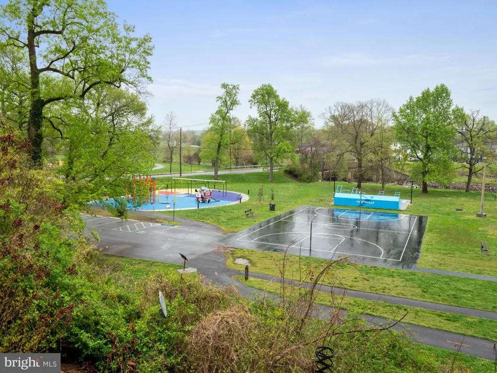 4907 37TH PLACE Hyattsville, MD 20782
