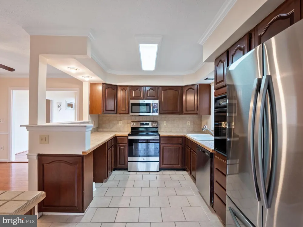 4907 37TH PLACE Hyattsville, MD 20782